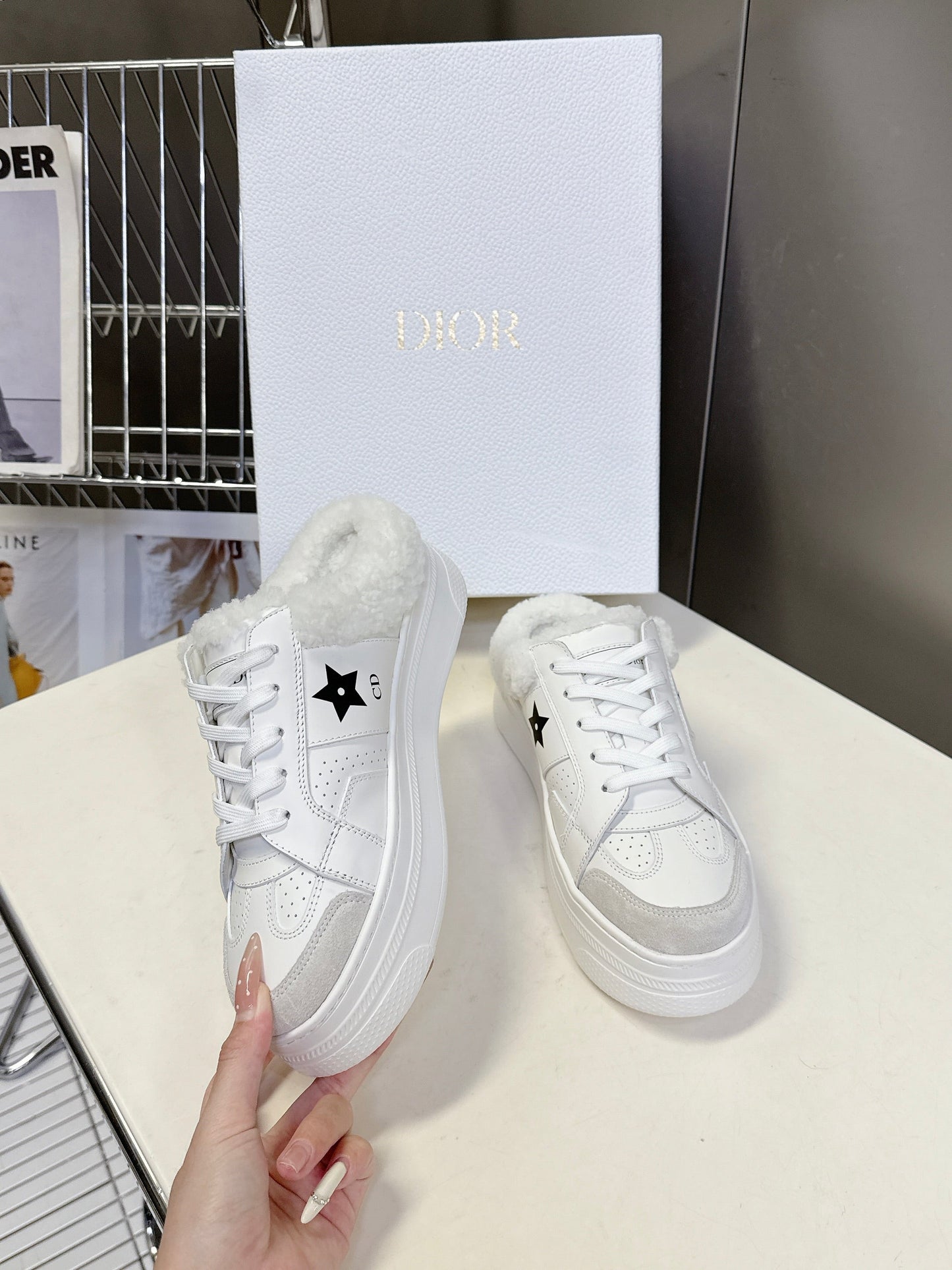 DIOR 25S STAR SNEAKERS 40 MM IN WHITE LAMBSKIN AND WOOL STYLE 1