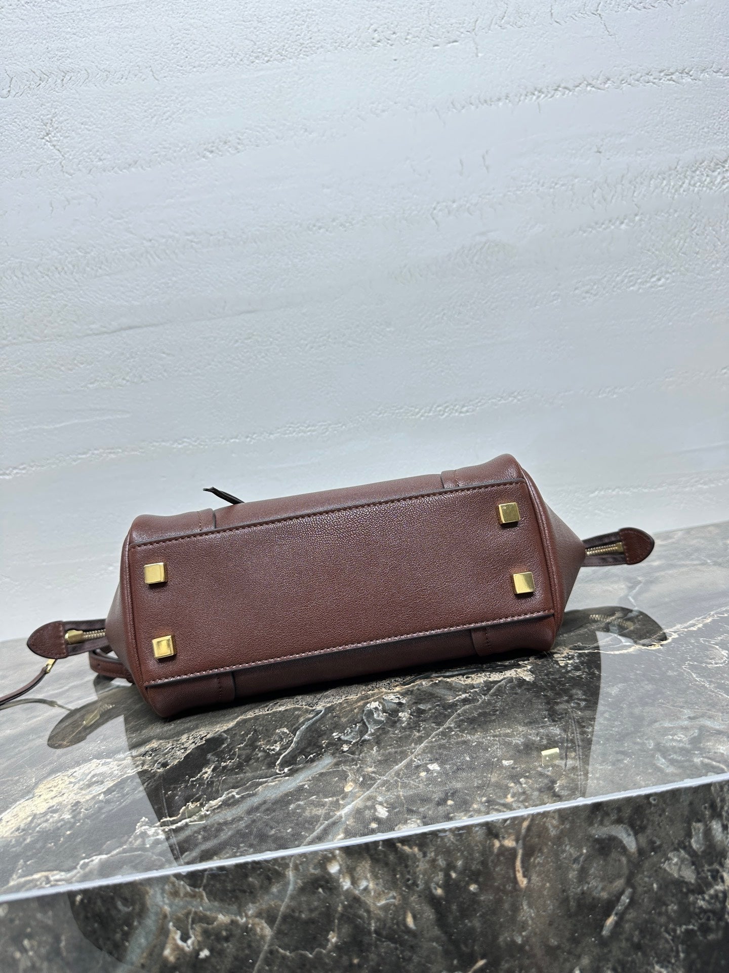 CELINE 25S NEW LUGGAGE 38MM IN CHOCOLATE BROWN SHINY LAMBSKIN GOLD HARDWARE