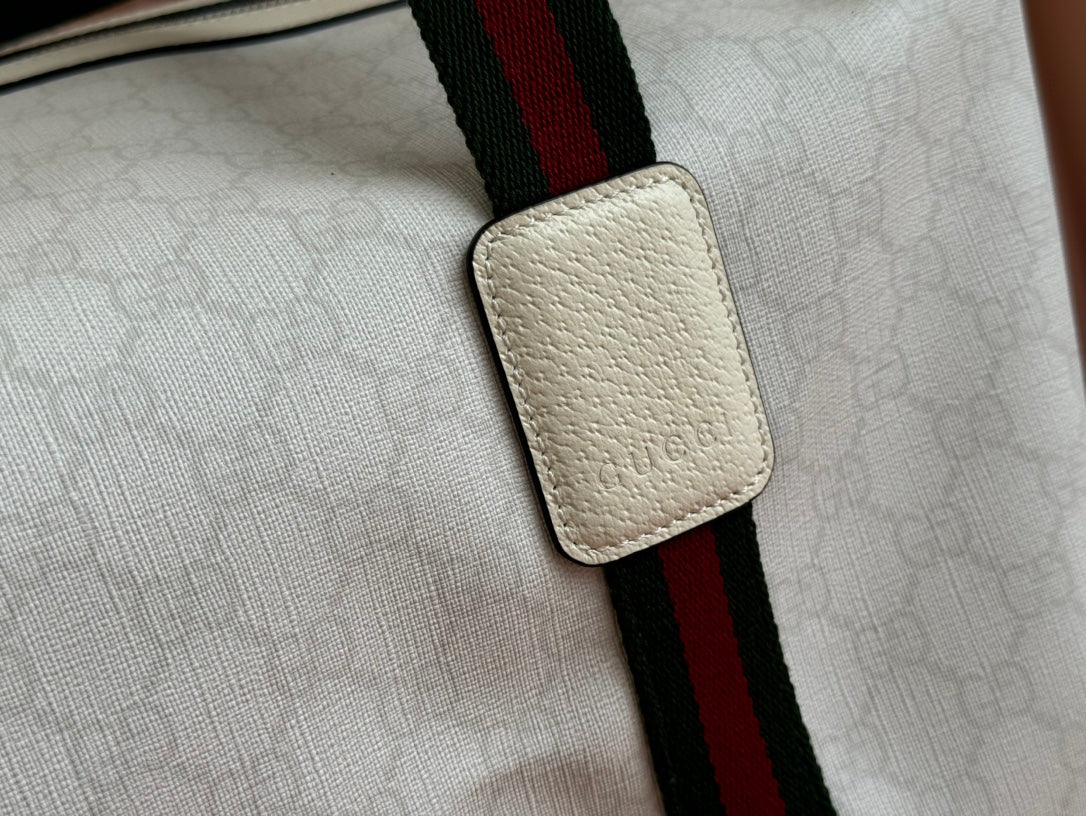 GUCCI MEDIUM DUFFLE BAG WITH WEB 47 IN WHITE SOFT CALFSKIN