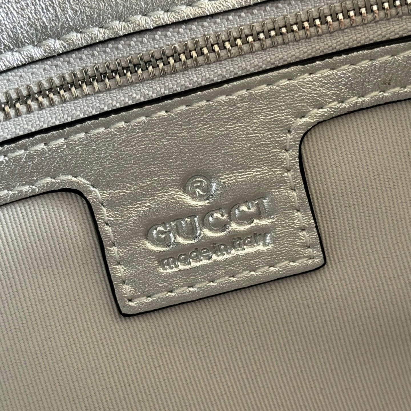 GUCCI 26S MARMONT BAG 26 IN SILVER LAMBSKIN