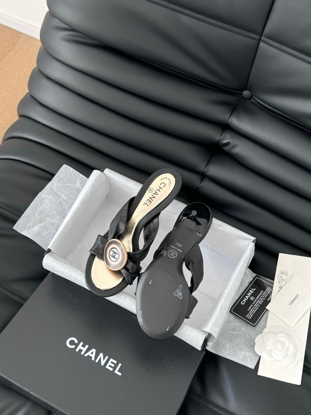 CHANEL BLACK LAMBSKIN SLIDE SANDALS
