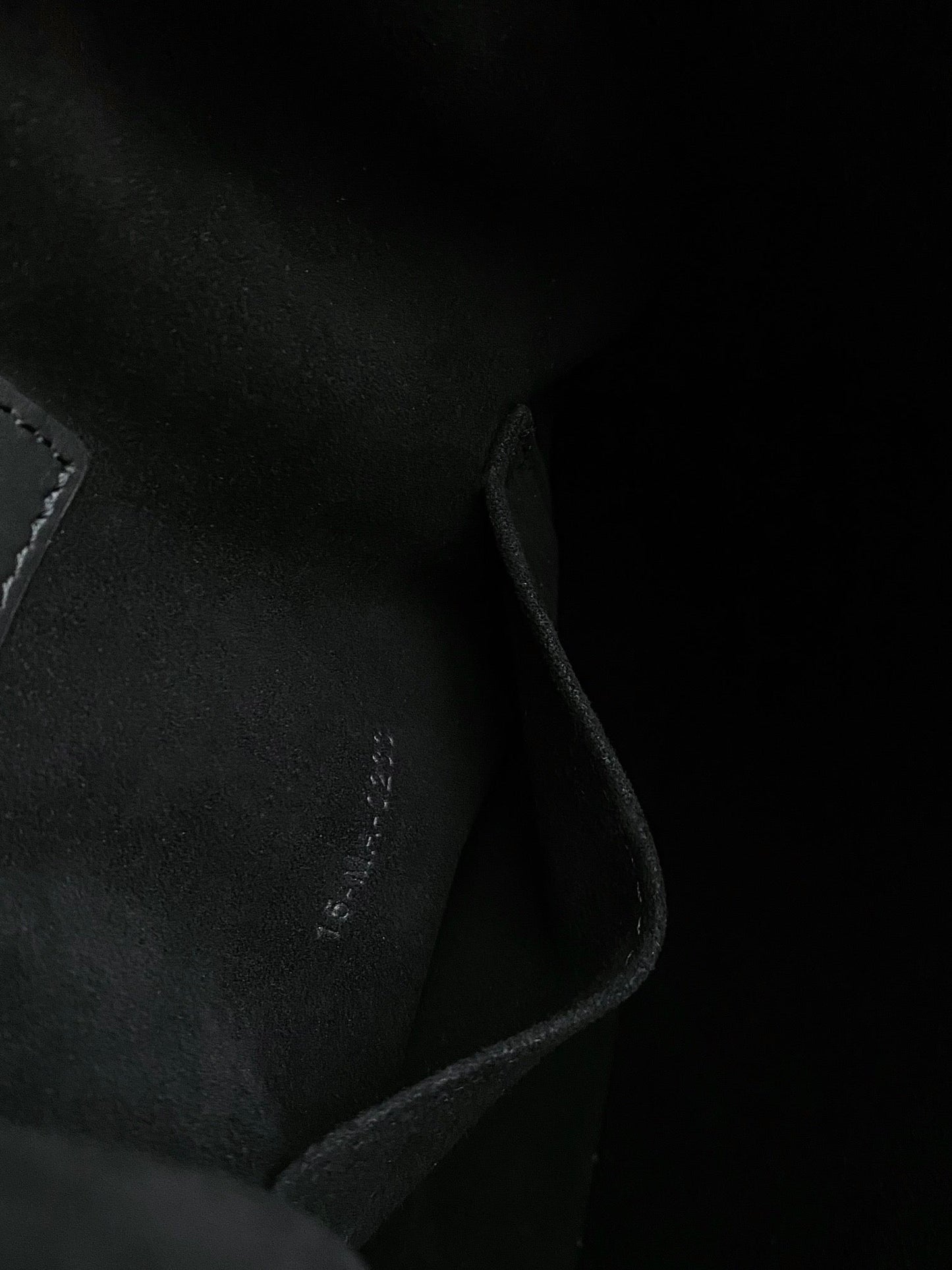 DIOR MEDIUM C'EST 24 IN BLACK CD-EMBOSSED CALFSKIN