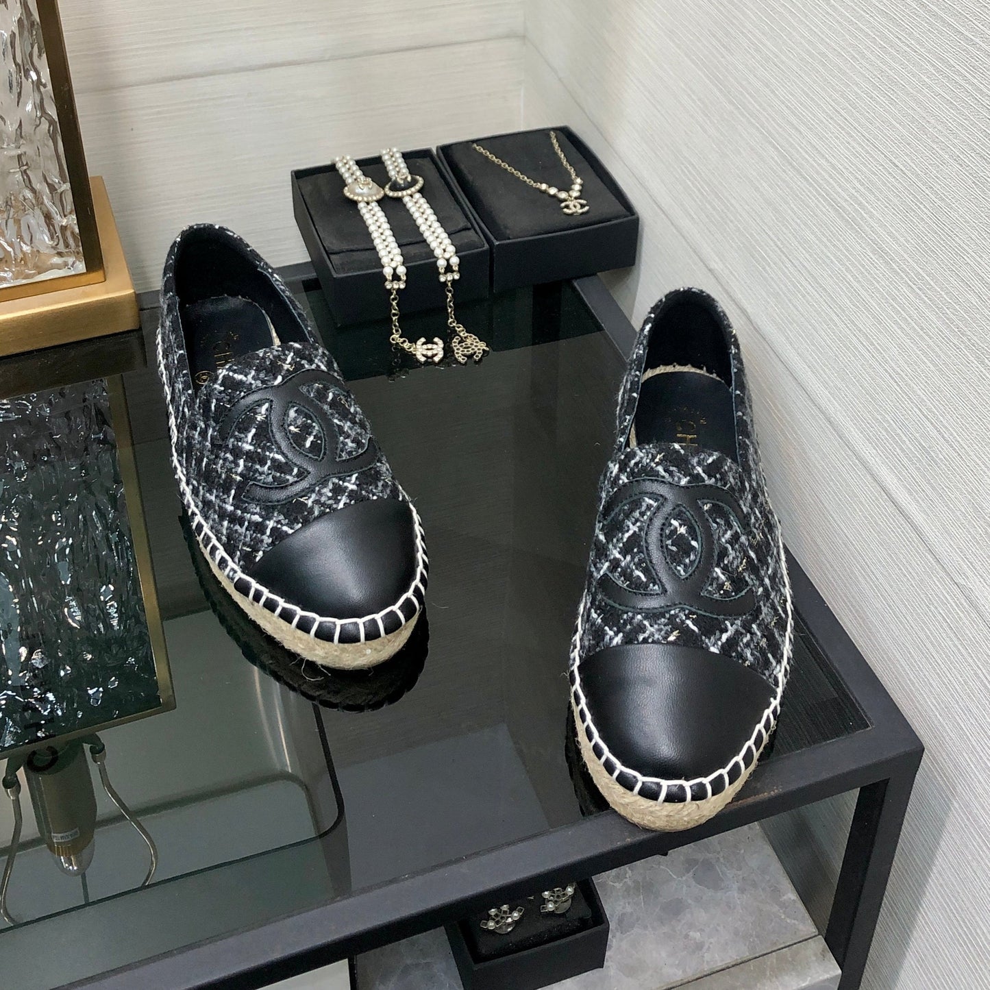 CHANEL ESPADRILLE BLACK MIX WHITE TWEED FABRIC AND CALFSKIN FLATS