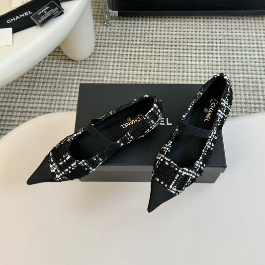 CHANEL MARY JANE IN BLACK MIX WHITE WOOL TWEED