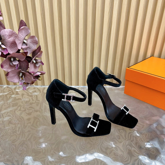 HERMES JULY SANDAL 105 MM IN BLACK VELVET