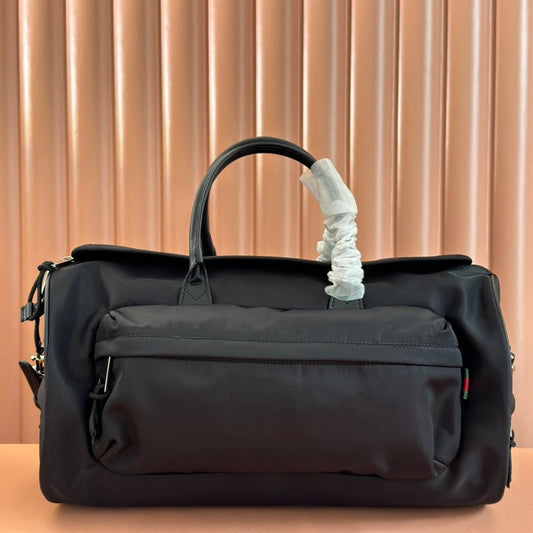GUCCI SMALL DUFFLE BAG 42 IN BLACK CANVAS