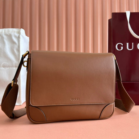 GUCCI MEDIUM EMBLEM CROSSBODY BAG 29 IN BROWN CALFSKIN