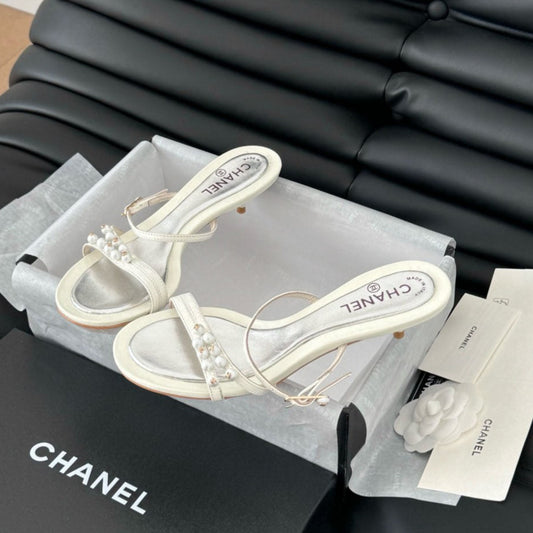 CHANEL PEARL SANDAL IN WHITE LAMBSKIN 35 MM
