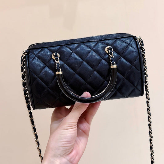 CHANEL BOSTON MATELASSE CAVIAR SHOULDER HANDBAG 18 IN BLACK LAMBSKIN